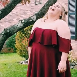 Meet your Posher, Camryn